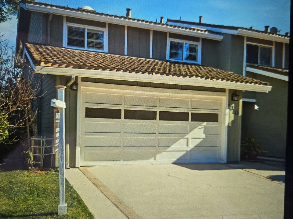 1st image of 1010 Polk Ln