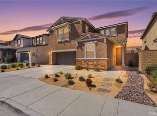 1679 Camellia Ln, Redlands, CA