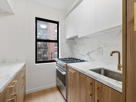 4th image of 231 E 76th St APT 3H