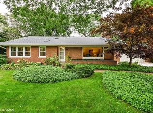 9056 N Fielding Rd, Bayside, WI 53217