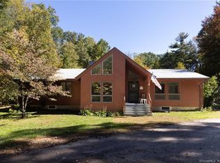 72 Maple Hollow Rd, New Hartford, CT 06057