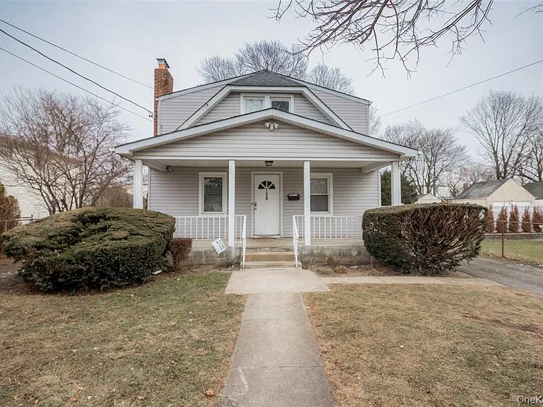 158 Rhodes Ave — Photo 6