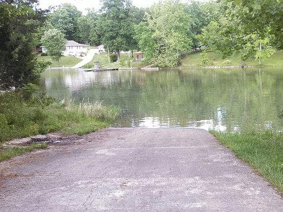 Boat Ramp- very close by.