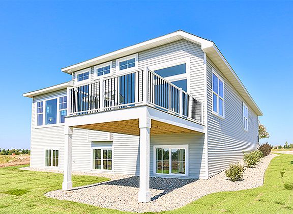 3rd image of 9068 Jade Cir N