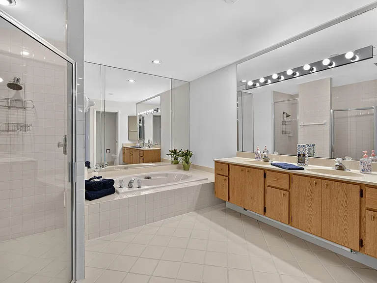 223 E River Park Dr — Photo 20