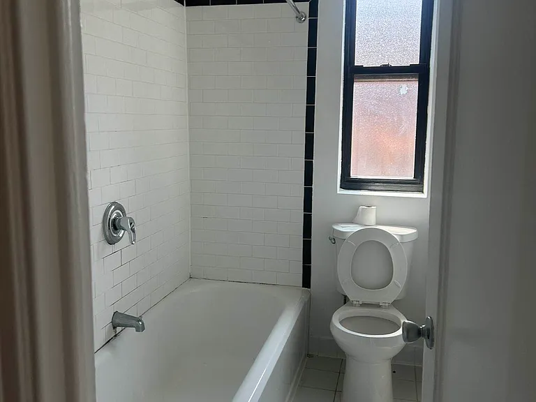 3920 Bronx Blvd #6G — Photo 7