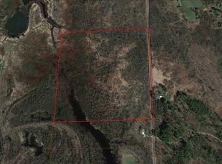 N3403 Ebert Rd, New London, WI 54961