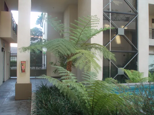 111 S Oak Knoll Ave APT 108, Pasadena, CA 91101