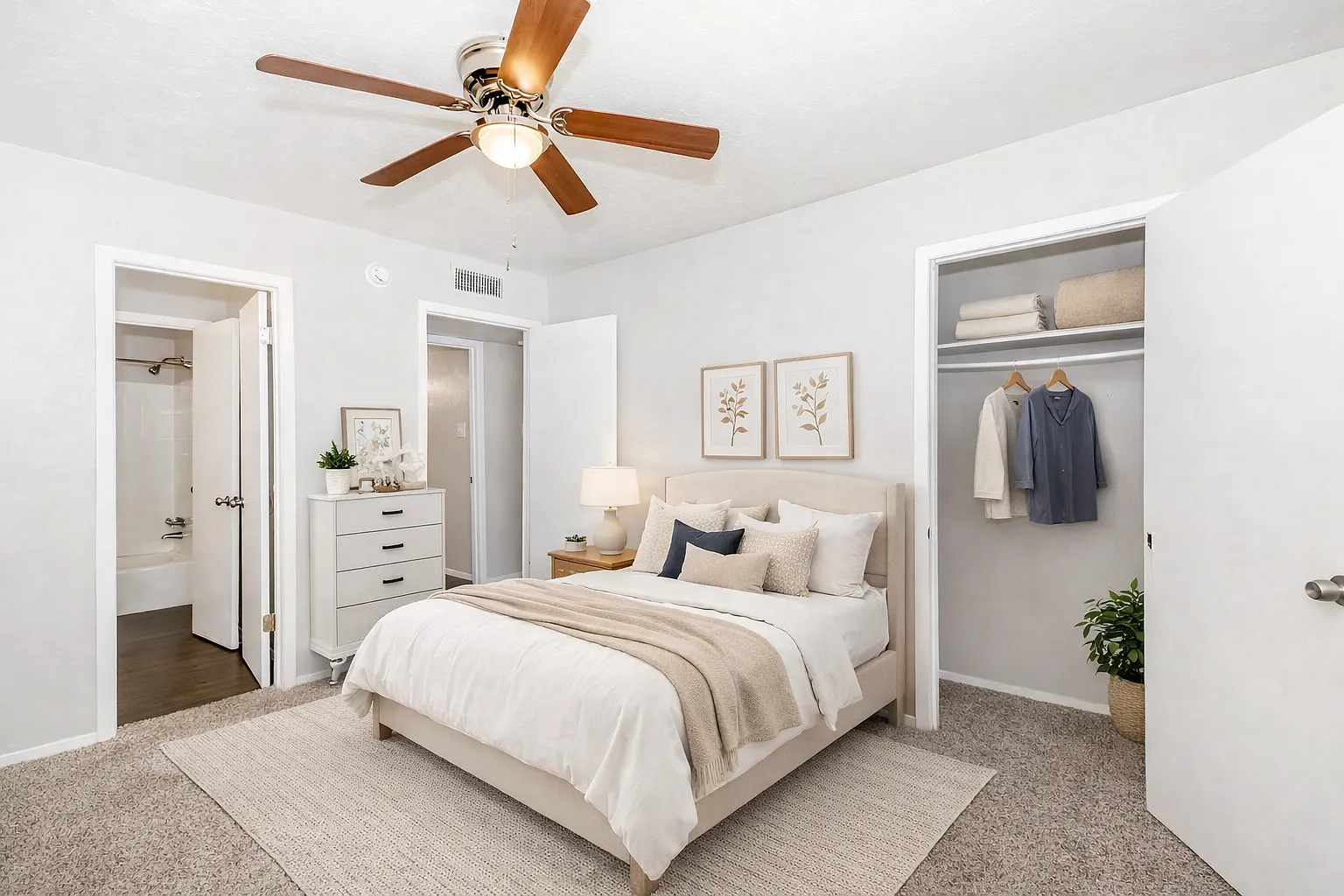 Scenic Pines Apartments — Photo 4