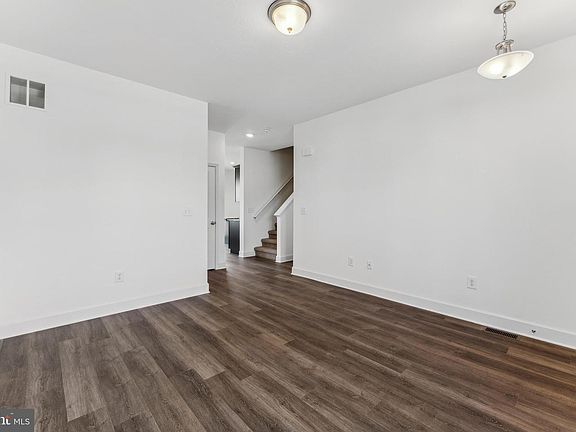 3rd image of 3803 Castle Dr Lot 213