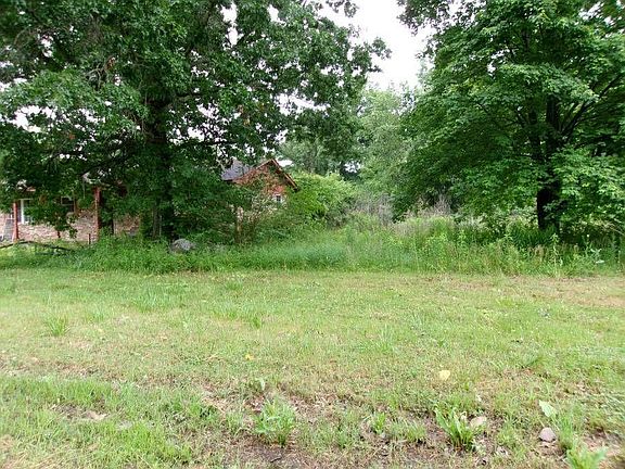 3rd image of 601 W Southerland Rd