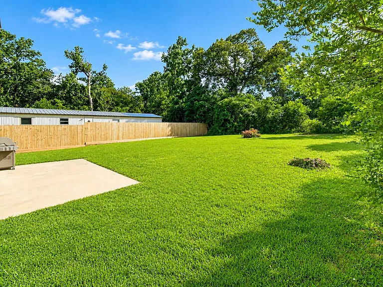 12789 Royal West Dr — Photo 27