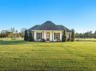 81094 Jim Sharp Rd, Covington, LA 70435