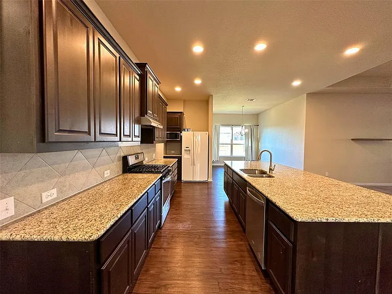3117 Hidalgo Loop — Photo 9