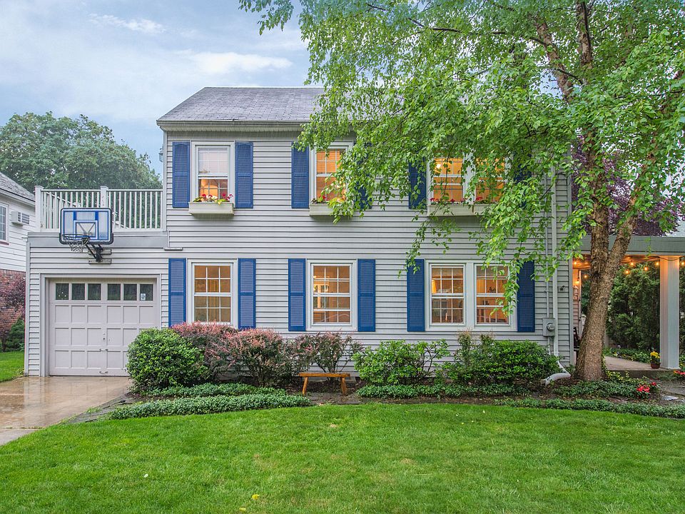 1st image of 144 Parkview Dr
