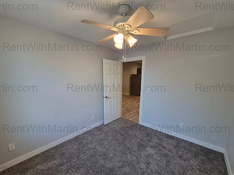 18 S Frederick Ave — Photo 5