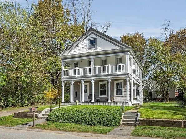 19 Memorial St, Templeton, MA 01468