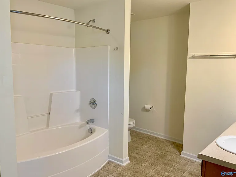 105 Bayside Ln — Photo 16