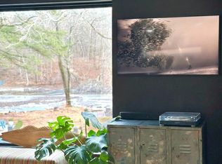 434 Spring Lake Rd, Red Hook, NY 12571