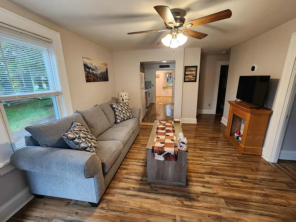 18 Trudeau Rd #1