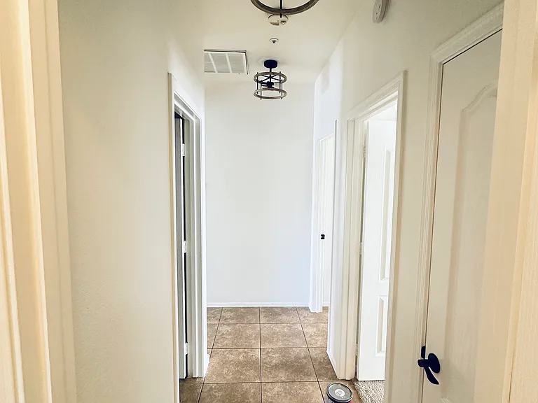 9209 E Pershing Ave — Photo 14