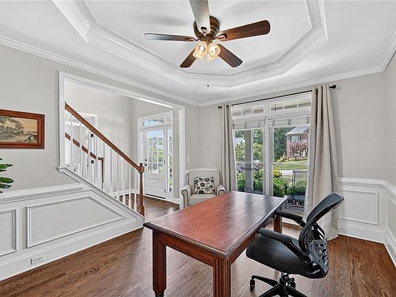 5th image of 5390 Avonshire Ln
