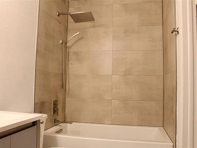9101 Tudor Dr #F206 — Photo 4