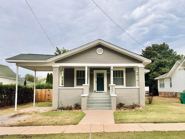 507 6th St, Tuscumbia, AL 35674