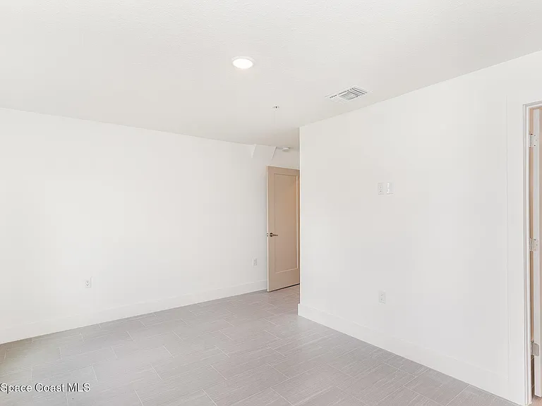 1635 Par St NE #2103 — Photo 24