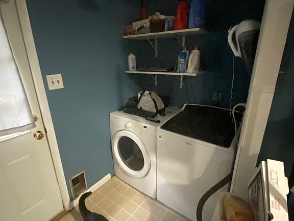 5th image of 720 Heilprin Ave