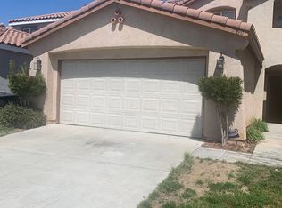 1530 Marigold Dr, Perris, CA 92571