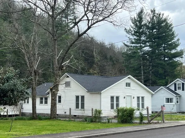 518 S Murray St, Gainesboro, TN 38562