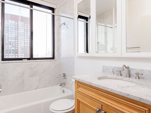 3rd image of 145 W 67th St APT 37D