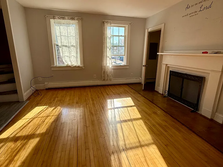 54 Sycamore St #2 — Photo 3