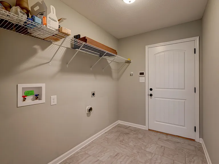 1008 Meadowview Ln — Photo 28