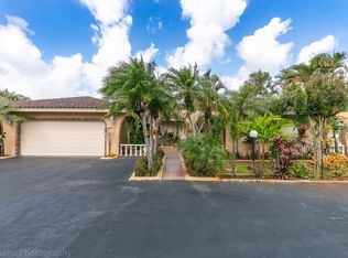 11041 SW 54th St, Davie, FL 33328