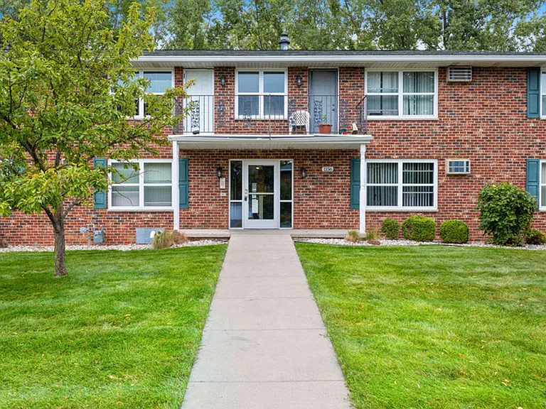 Roland Lane Apartments — Photo 44