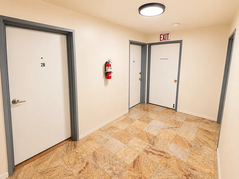 1124 Dunlop Ave #2C — Photo 8