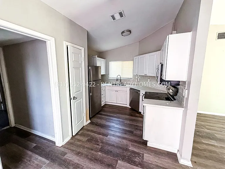 8307 Forest Ridge Dr — Photo 5