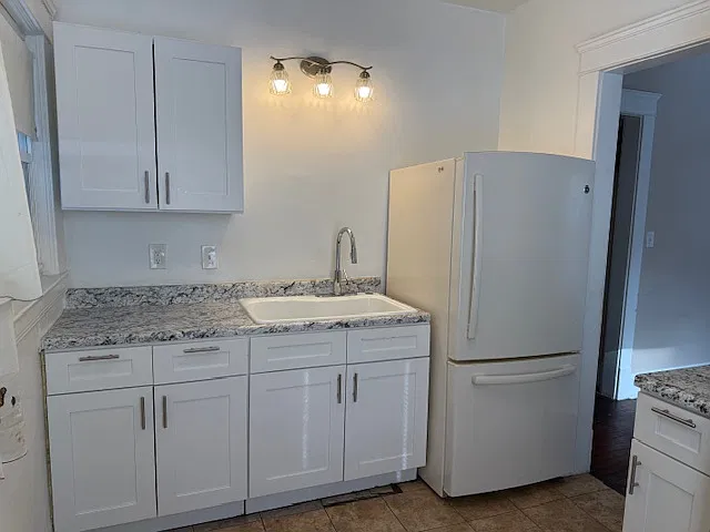 7024 Lansing Ave — Photo 3