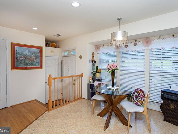 2nd image of 2319 Butte Pl