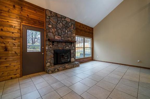 4th image of 1608 Herrin Dr #74
