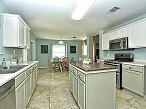 4th image of 909 Mammoth Ct