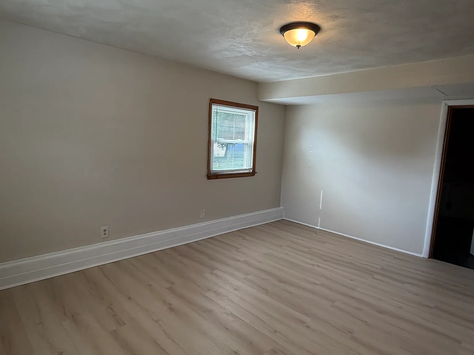2 bed, 1008 sqft, $1,200 — Photo 2
