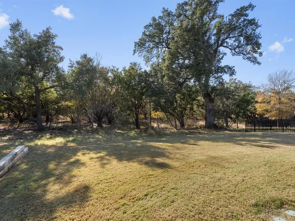 307 Kickapoo Creek Ln, Georgetown, TX 78633