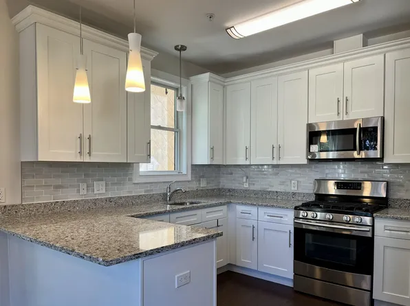 140 36th Street image 2 of 22