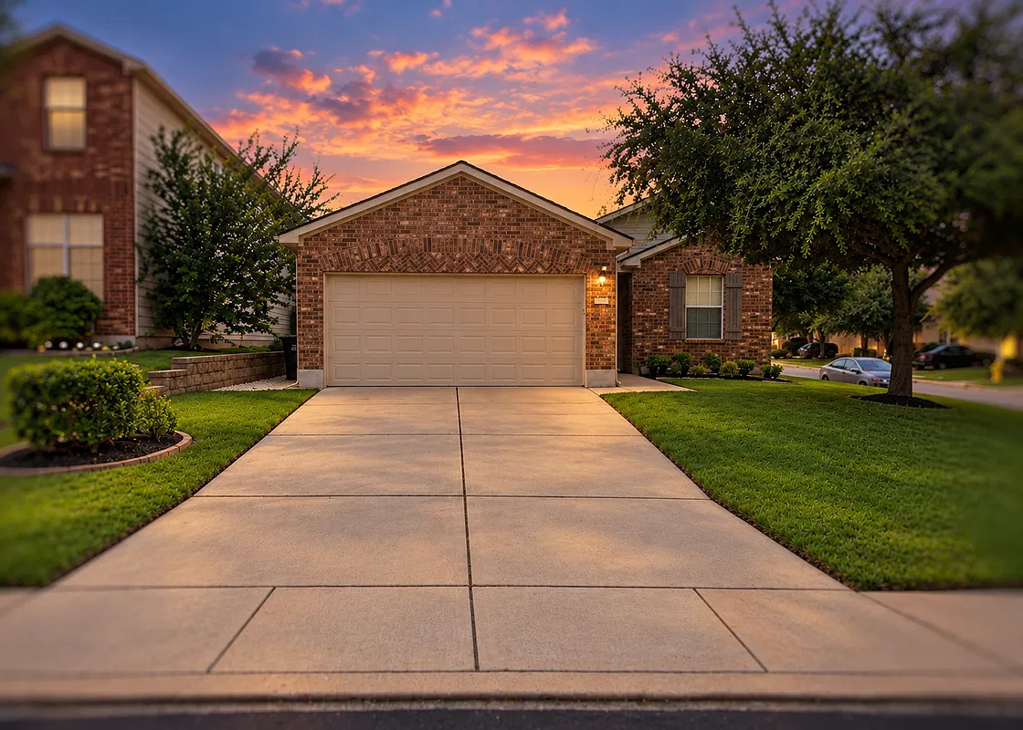 3 bed, 2.0 bath, 1739 sqft, $2,100 — Photo 1