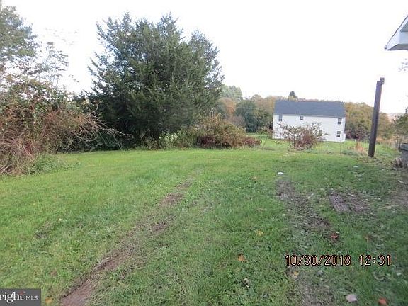 4th image of 3121 Schoolhouse Ln
