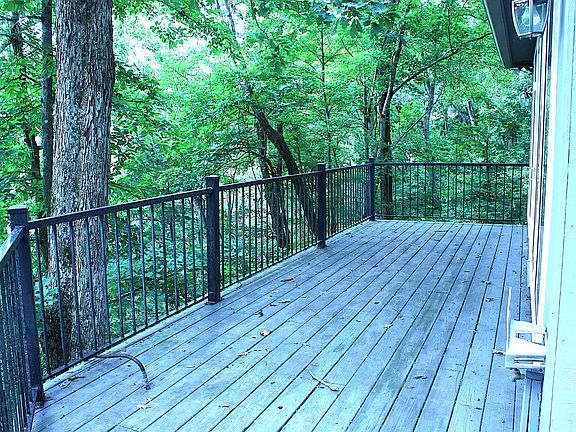 4th image of 204 Red Bud Dr