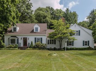 33 Meyersville Rd, Green Village, NJ 07935